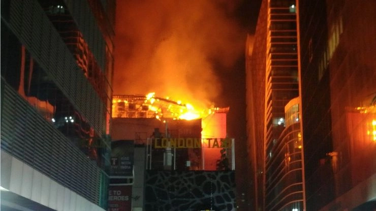 मुंबई के कमला मिल्स हादसे पर बड़ा खुलासा... - Hookah Bar was the reason behind massive fire at Kamala Mills Compound