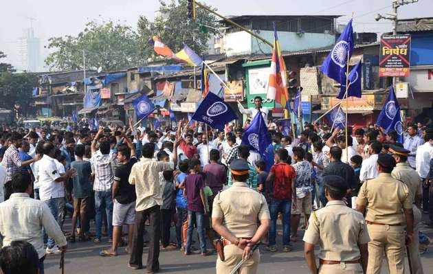 गुजरात तक पहुंची महाराष्‍ट्र की हिंसा की आग