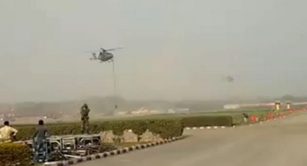 आर्मी डे परेड रिहर्सल, हेलीकॉप्टर से गिरकर तीन जवान घायल - 3 jawan injured during army day rehearsal