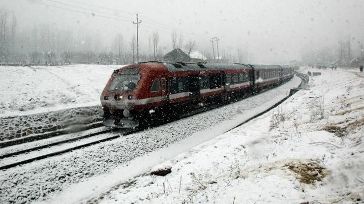 कश्मीर में ठंड का प्रकोप, लद्दाख को राहत - Weather, Temperature, Jammu and Kashmir