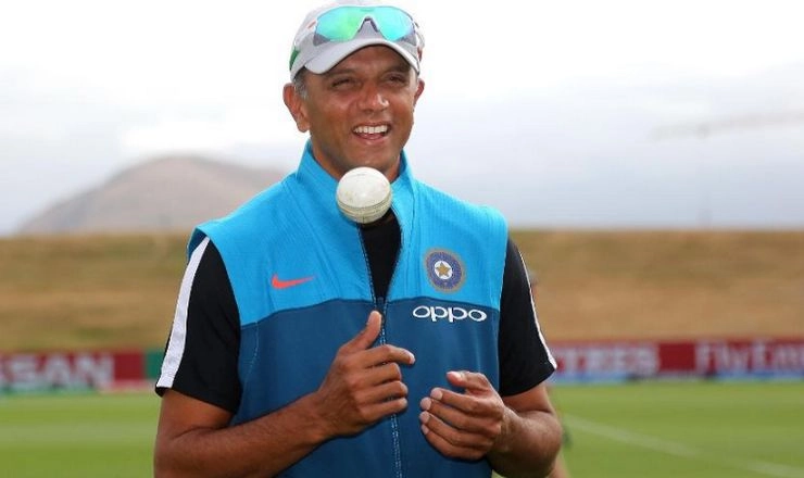 क्या द्रविड़ अब कोच के तौर पर संकट से बचाएंगे भारतीय बल्लेबाजी क्रम को ?