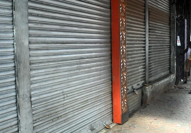 सीलिंग का विरोध, दिल्ली में सात लाख दुकानें बंद