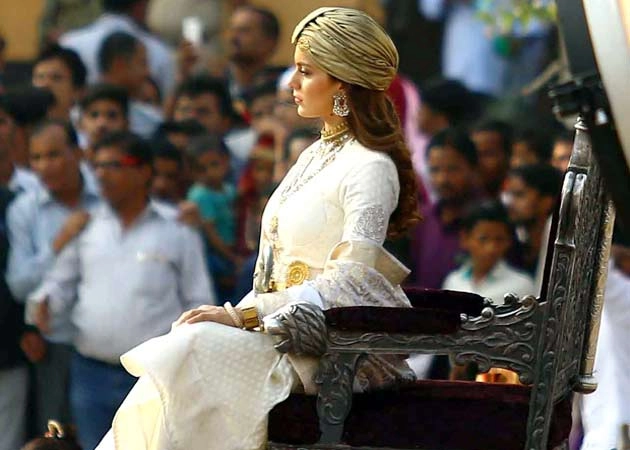 હિન્દી ફિલ્મ સ્ટોરી - મણિકર્ણિકા