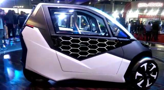 ऑटो एक्सपो 2018 : देखें महिन्द्रा की फ्यूचर कार (देखें वीडियो) - Mahindra Mahindra Cars Future Cars