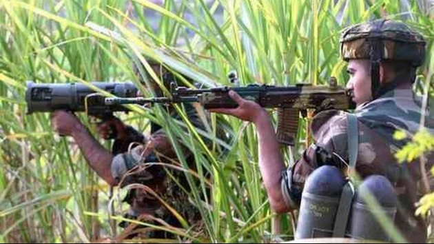 पुंछ में पाक सैनिकों ने की गोलीबारी, भारतीय सेना ने दिया करारा जवाब - Pakistani troops violates ceasefire in Poonch