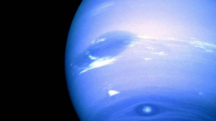 हब्बल ने कैद की नेपच्यून की रहस्यमयी आंधी की तस्वीरें - Space Agency NASA, Neptune