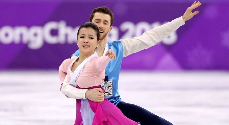 कनाडा की वर्चू और मोइर ने आइस डांस में स्वर्ण पदक जीता - Canada, Tessa Vergu, Scott Moyer, Winter Olympics