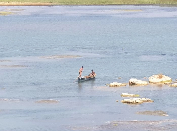 नर्मदा का जलस्तर गिरा, सकते में प्रशासन - Narmada river, water level of Narmada