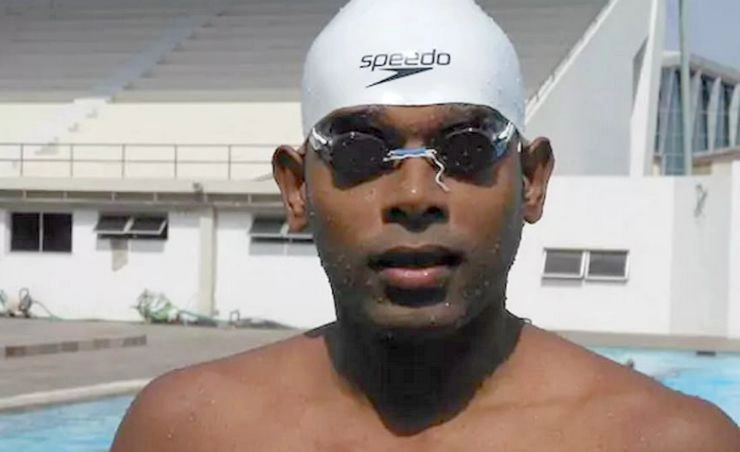 महिला तैराकों का वीडियो बनाने वाले 'अर्जुन अवॉर्डी' पर गिरी गाज...
