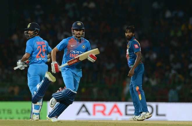 धवन का प्रयास बेकार, पांच विकेट से मिली भारत को हार - India-Sri Lanka Colombo T-20