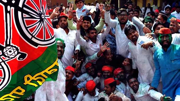बुआ-भतीजे का कमाल, फूलपुर के साथ जीता गोरखपुर... - Uttar Pradesh Lok Sabha by election, Akhilesh Yadav, Mayawati