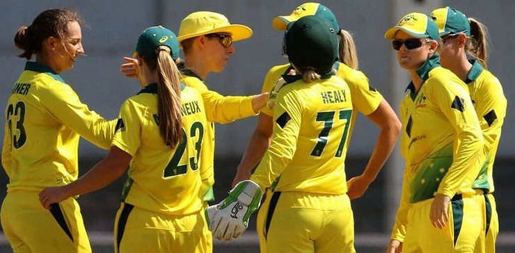 काम नहीं आया जीत का फॉर्मूला, टी-20 में ऑस्ट्रेलिया से मिली हार - T-20 Triangular T-20 series Indian women team