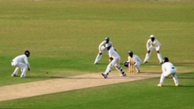 इंग्लैंड के प्रहारों से संभला न्यूजीलैंड - England-New Zealand Test match