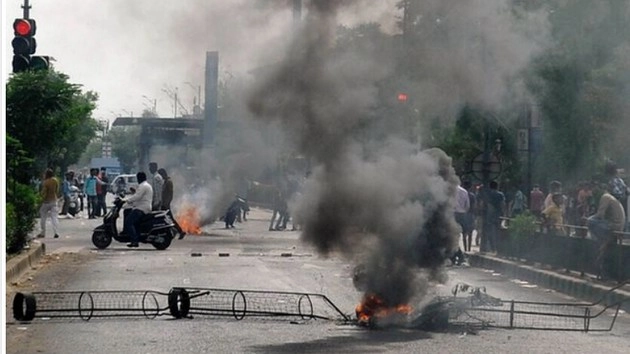 गाजियाबाद में बवाल, 32 गिरफ्तार, 5,000 लोगों पर प्रकरण
