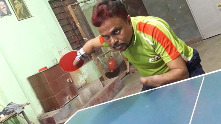 बम विस्फोट में दोनों हाथ गंवाने के बाद भी काजल डे ने नहीं खोया हौसला - Kajal Dey, Para Table Tennis Player, Tripura