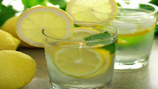 सेहत के लिए बेहद लाभदायक है नींबू पानी, अवश्य ट्राय करें... - Lemon Water Benefit