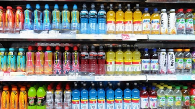 ब्रिटेन में शीतल पेयों पर लग सकता है 'मीठा कर' - Britain, soft drinks, sweet tax