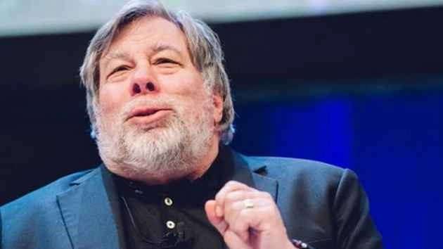 एप्पल के सह स्थापक ने अकाउंट बंद कर फेसबुक के प्रति जताया विरोध - Steve Wozniak, Facebook account, Apple co-founder