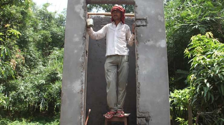 बिहार में शौचालयों के बारे में मोदी का दावा - Prime Minister Narendra Modi Says 8.5 Lakh Toilets Built In A Week In Bihar