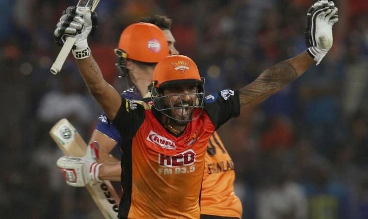 रोमांचक मैच में एक विकेट से जीता सनराइजर्स हैदराबाद - Mumbai Indians, Sunrisers Hyderabad