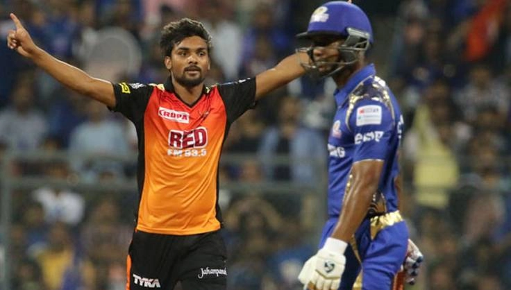 मुंबई इंडियन्स 87 रनों पर ढेर, सनराइजर्स हैदराबाद की बड़ी जीत