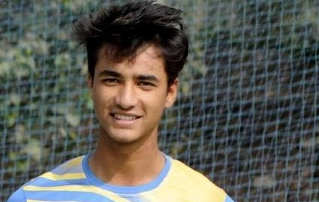 17 साल के लड़के ने की बड़े बड़ों की धु‍नाई, जानिए कौन हैं अभिषेक शर्मा - Abhishek Sharma, IPL 2018, IPL 11