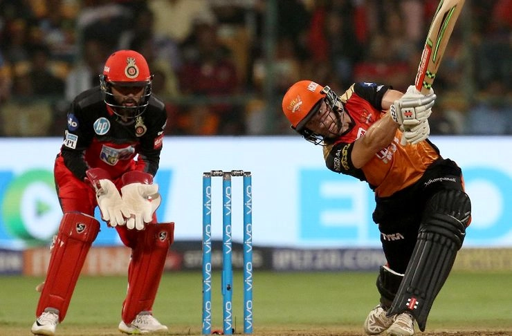 रॉयल चैलेंजर्स बेंगलुरु-सनराइजर्स हैदराबाद मैच के हाईलाइट्‍स