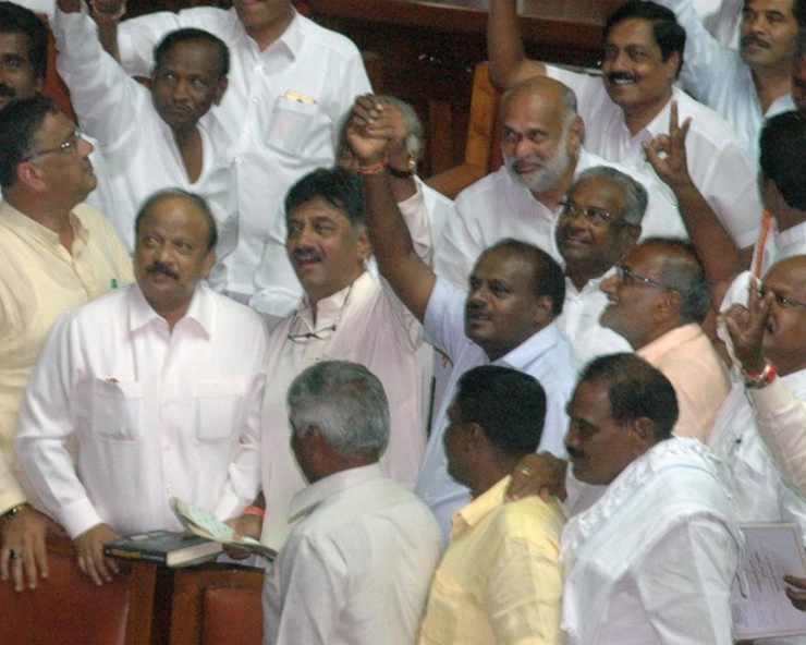 कर्नाटक का सियासी ड्रामा, जेडीएस और कांग्रेस में हुआ इस फॉर्मूले पर समझौता - Karnataka HD Kumar Swamy Chief Minister swearing