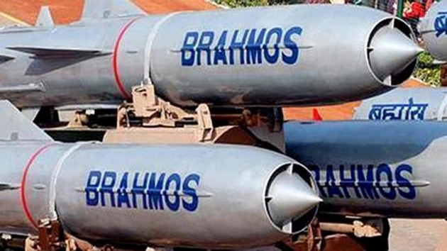 सुपरसोनिक क्रूज मिसाइल ब्रह्मोस का सफल परीक्षण - Super Sonic Cruise BrahMos Missile Testing