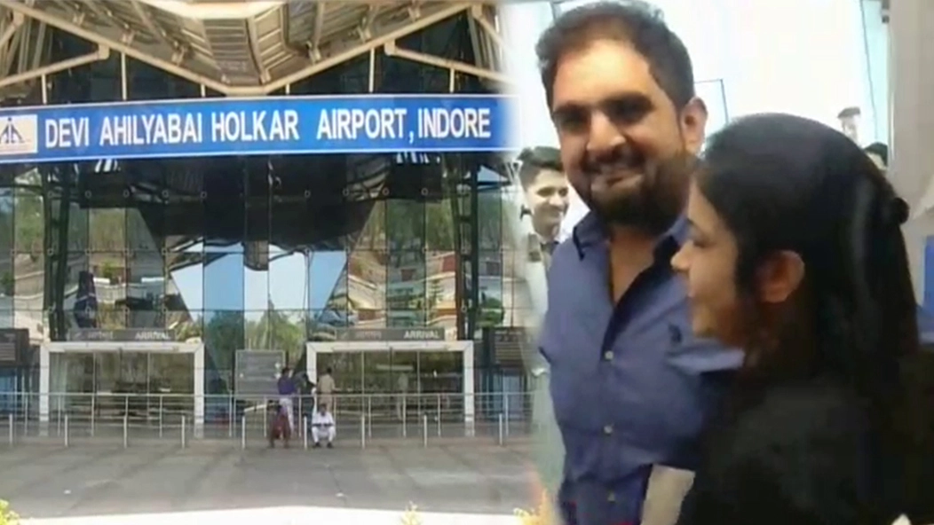 विमान के उड़ान भरने से पहले युवक ने की उद्घोषणा, 'मुझसे शादी करोगी' - Indigo Airline