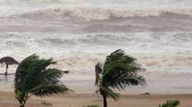 यमन में तबाही मचाने के बाद भारत आया चक्रवात मेकुनु, महाराष्‍ट्र में भारी बारिश के आसार - Yemen, Cyclone Mekunu, Maharashtra, Heavy Rain