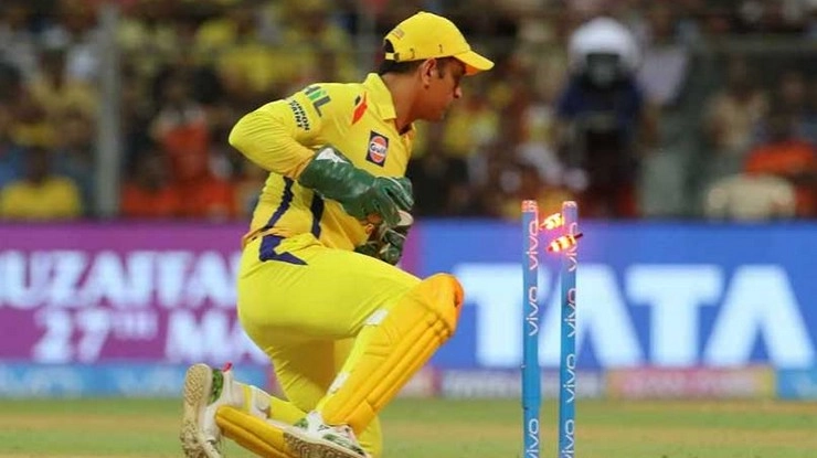 आईपीएल मैच फिक्सिंग मामले पर धोनी का सवाल, खिलाड़ियों का क्या कसूर था - Dhoni questions IPL match fixing