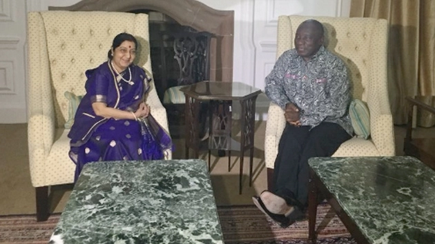 सुषमा स्वराज ने की दक्षिण अफ्रीका के राष्ट्रपति से मुलाकात