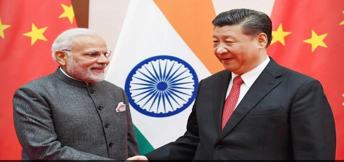 मोदी ने चीन के राष्ट्रपति जिनपिंग से मुलाकात की - Narendra Modi