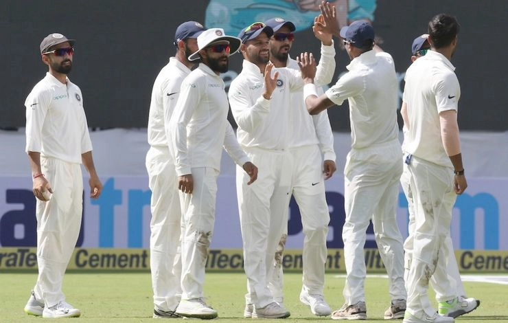 टीम इंडिया की टेस्ट क्रिकेट में ऐतिहासिक जीत, अफगानिस्तान को एक दिन में दो बार आउट किया