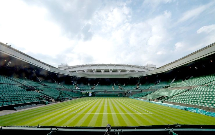 विम्बलडन ने रूसी और बेलारूस खिलाड़ियों पर टूर्नामेंट में भाग लेने पर लगाया प्रतिबंध - Wimbledon bans Russian and Belarus players participation in grand slam