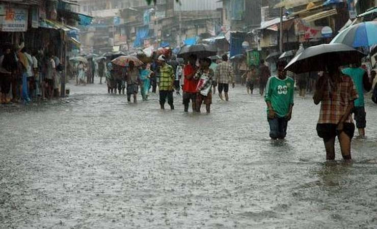केरल में भारी बारिश से एक की मौत, तीन बांधों का फाटक खोला गया