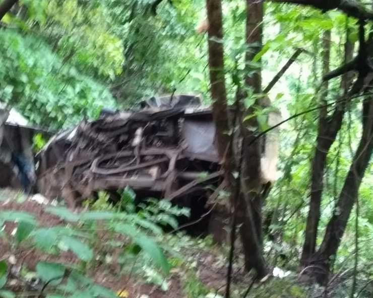 बड़ा हादसा, 500 फीट गहरी खाई में गिरी बस, 32 की मौत - bus accident near mahabaleshwar, 32 dies
