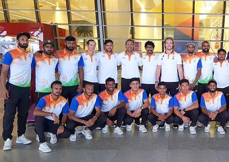 एशियन गेम्स 2018 : स्वर्ण के लक्ष्य के साथ भारतीय हॉकी टीमें जकार्ता रवाना - men and women hockey teams leave for upcoming asian games