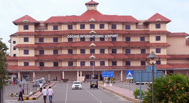 केरल में बारिश का कहर, पेरियार बांध गेट खोले जाने से कोच्चि हवाई अड्डे से 18 अगस्त तक उड़ानें रद्द