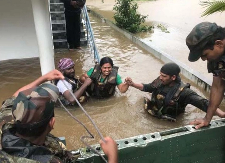 केरल में बारिश का कहर, 357 मौतें, 20 हजार करोड़ की संपत्ति का नुकसान - Kerala Rain Kahar