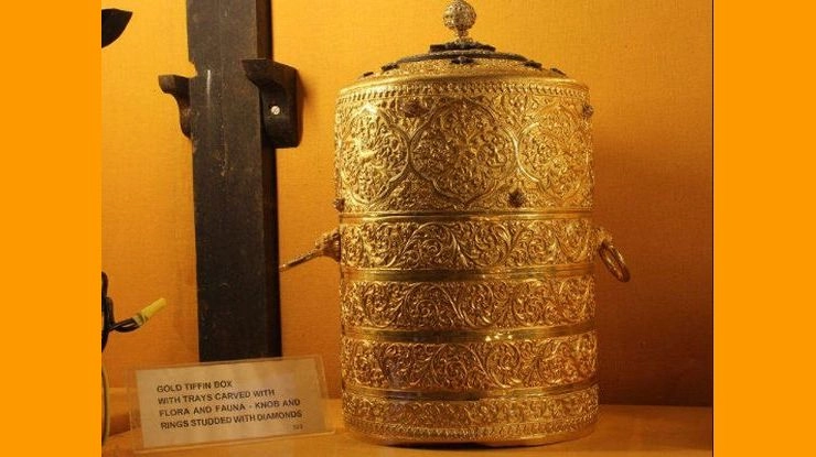 निजाम के संग्रहालय से सोने का टिफिन व जवाहरात जड़ा कप चोरी - Nizam museum, Hyderabad, Gold Tiffin box