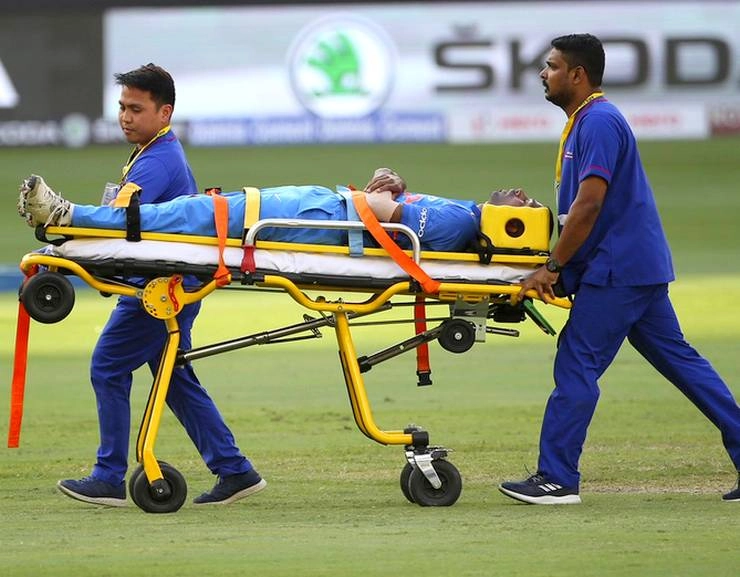 चोटिल पांड्या एशिया कप से बाहर, इस खिलाड़ी को मिल सकता है मौका - asia cup 2018 hardik pandya injured deepak chahar may replace