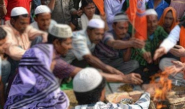 उत्तरप्रदेश : पुलिस के रवैए से परेशान मुस्लिम परिवार ने अपनाया हिन्दू धर्म