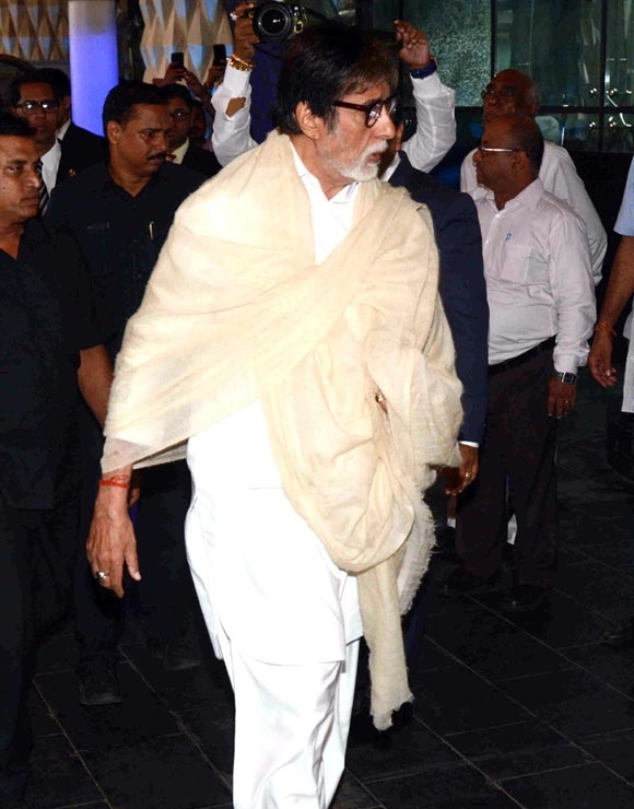 सुषमा स्वराज के निधन से शोक में डूबा बॉलीवुड, महानायक ने कही यह बात.... - Sushma Swaraj, Bollywood, BJP, Amitabh Bachchan
