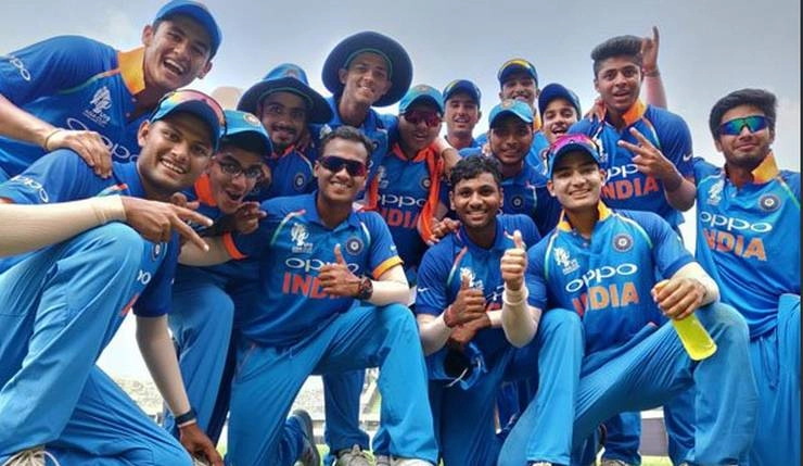 भारत और श्रीलंका के बीच अंडर 19 एशिया कप क्रिकेट टूर्नामेंट का खिताबी मुकाबला रविवार को