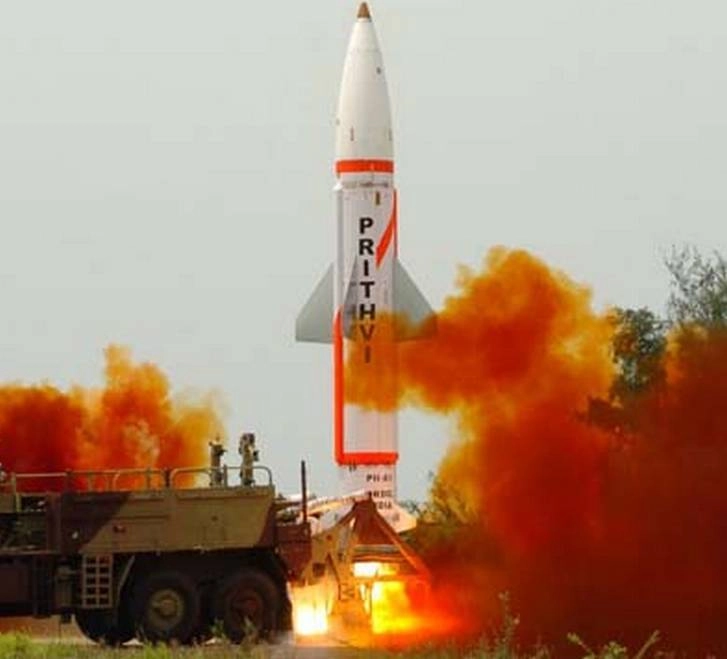 भारत की बढ़ी ताकत, किया परमाणु मिसाइल पृथ्वी-2 का सफल परीक्षण | prithvi 2 missile test