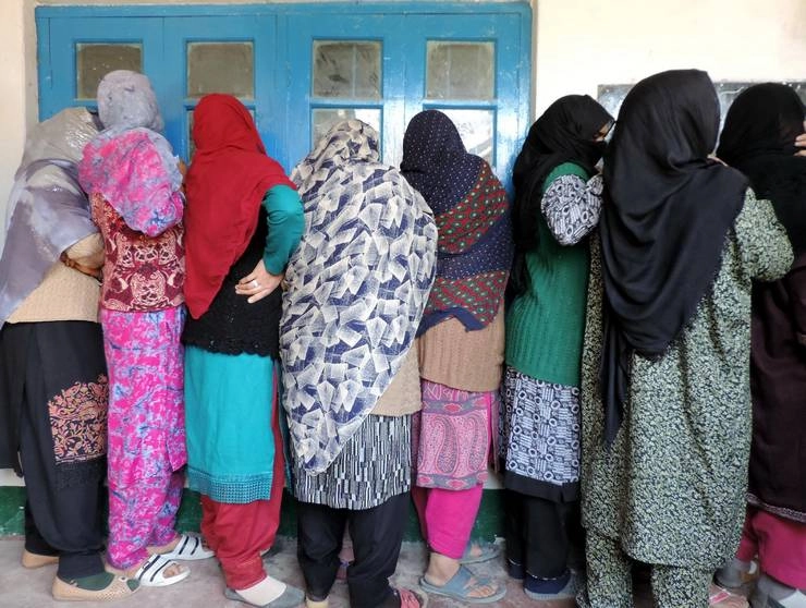 जम्मू-कश्मीर : स्थानीय निकाय चुनाव में दूसरे चरण का मतदान - Jammu-Kashmir  local body elections