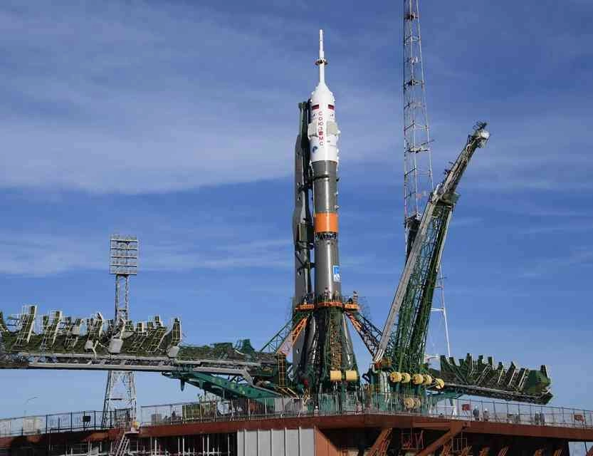 रूसी अंतरिक्ष यान की आपात लैंडिंग, चालक दल के सदस्य सुरक्षित