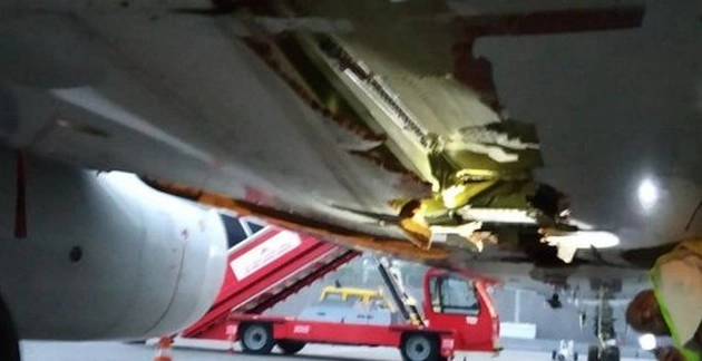 यात्रियों की जान के साथ खिलवाड़, दीवार से टकराने के बाद भी चार घंटे तक उड़ता रहा विमान - Air India plane crash